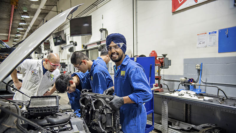 automotive service technician apprentice