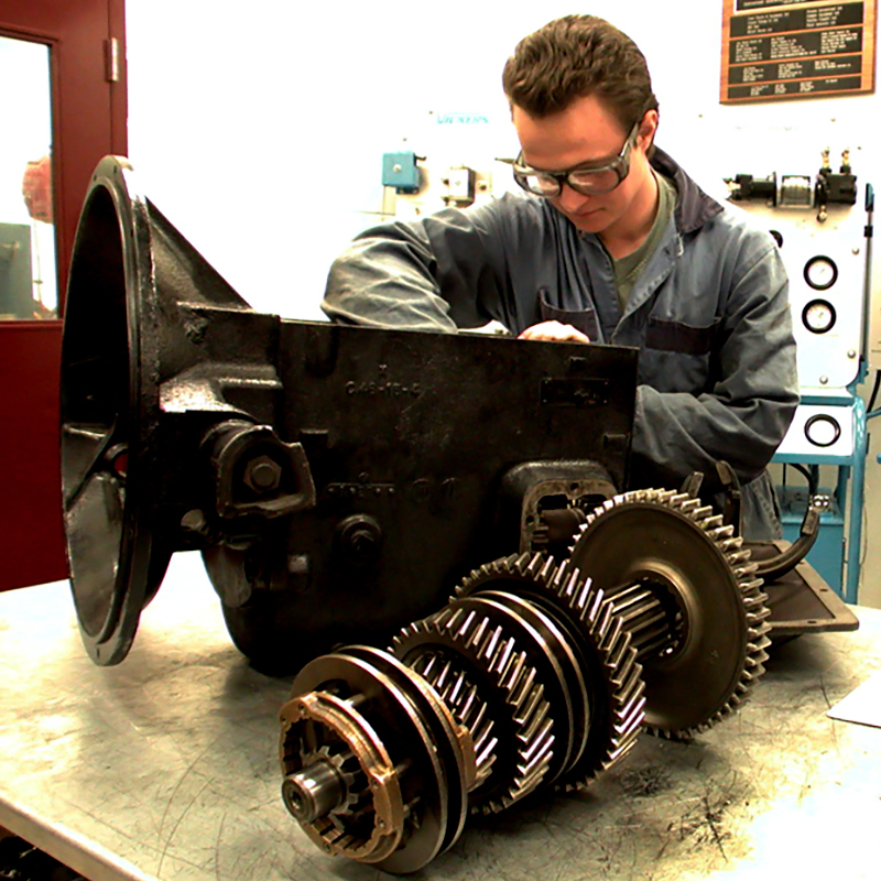 Day in the life of a Heavy Mechanical Trade student