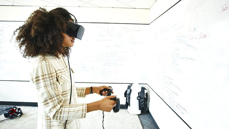 Virtual Reality (VR) and Augmented Reality (AR) Design and Development Diploma